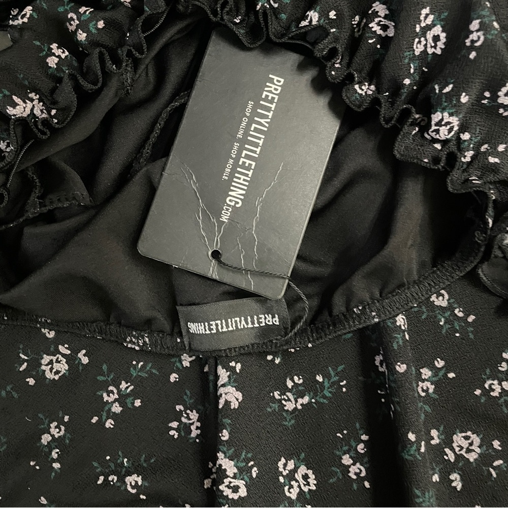Prettylittlething Off The Shoulder Floral Print Skater Girl Dress - Picture 5 of 5